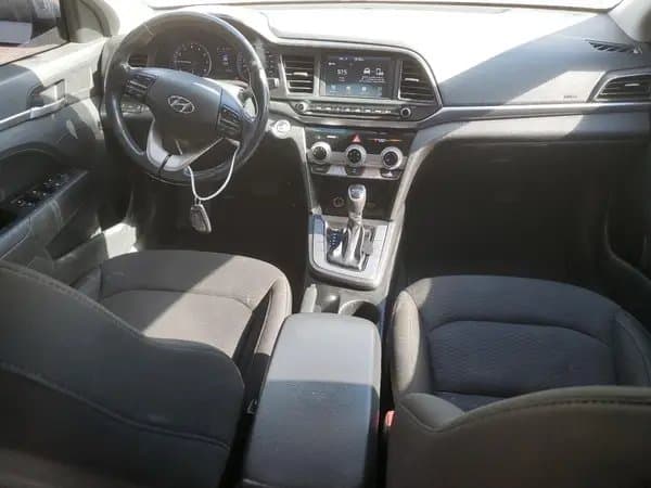 Hyundai Elantra 2020