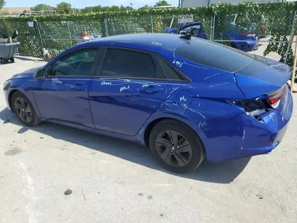 Hyundai Elantra 2021