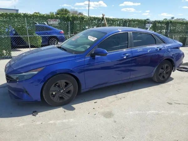 Hyundai Elantra 2021