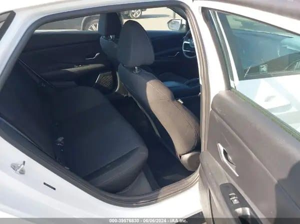 Hyundai Elantra 2021