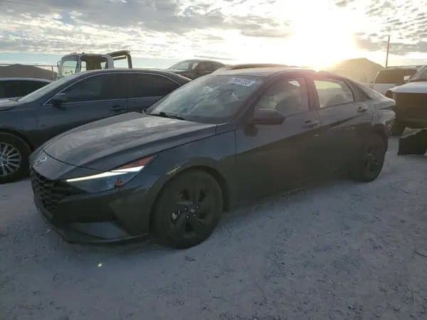 Hyundai Elantra 2021