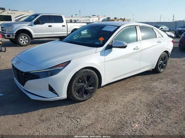 Hyundai Elantra 2021