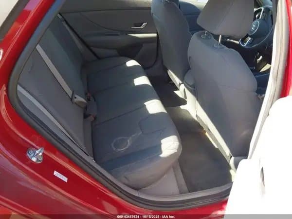 Hyundai Elantra 2021