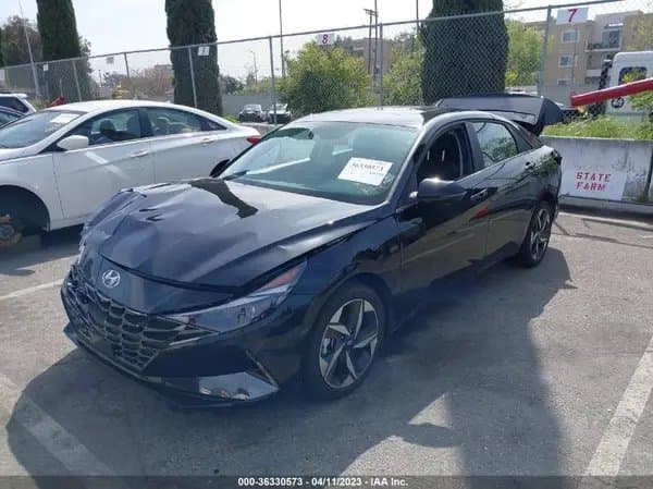 Hyundai Elantra 2022