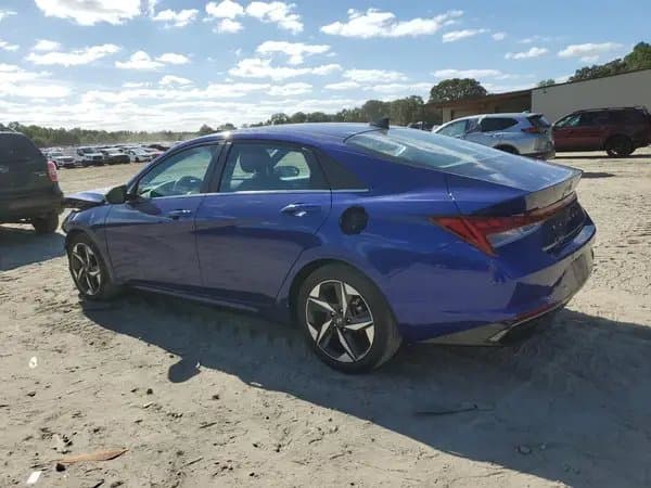 Hyundai Elantra 2022
