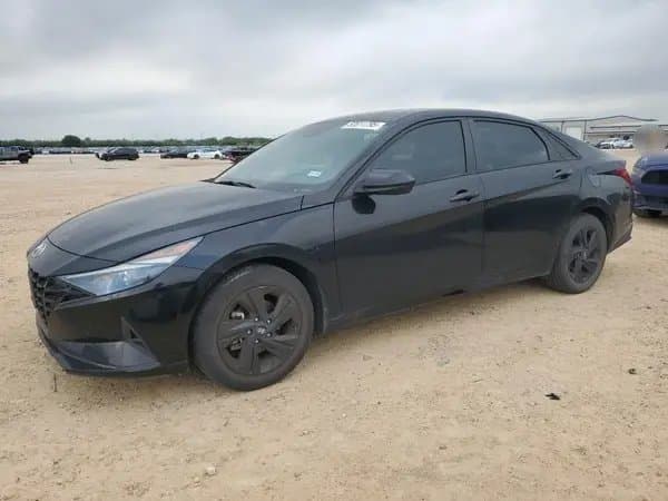 Hyundai Elantra 2022