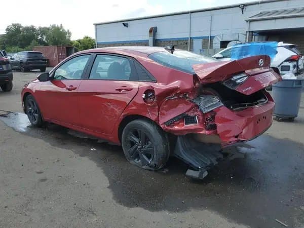 Hyundai Elantra 2022