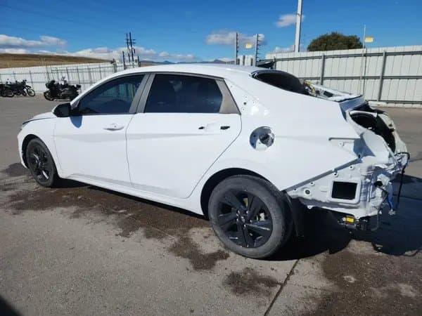 Hyundai Elantra 2023