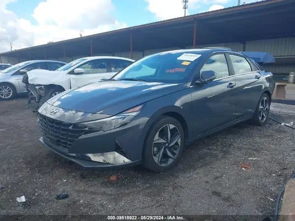 Hyundai Elantra 2023