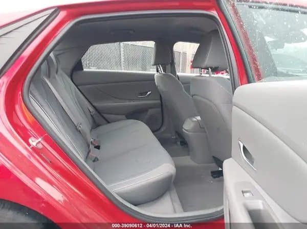 Hyundai Elantra 2023