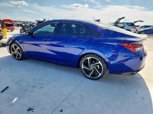 Hyundai Elantra 2023