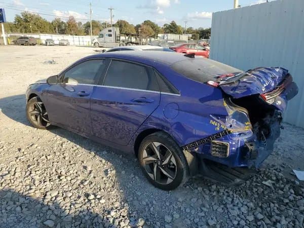 Hyundai Elantra 2023