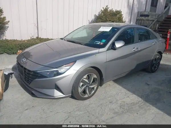 Hyundai Elantra 2023