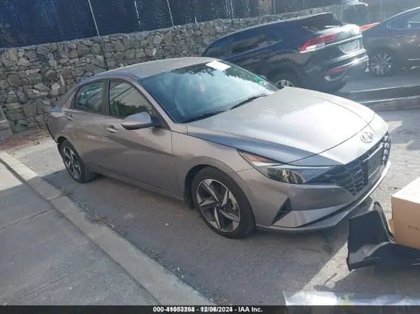 Hyundai Elantra 2023