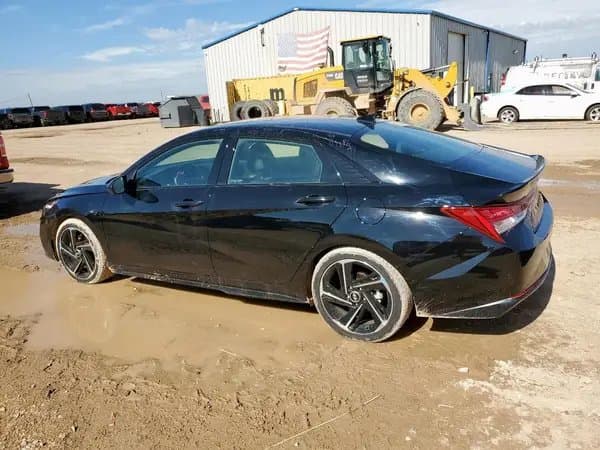 Hyundai Elantra 2023