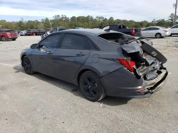 Hyundai Elantra 2023