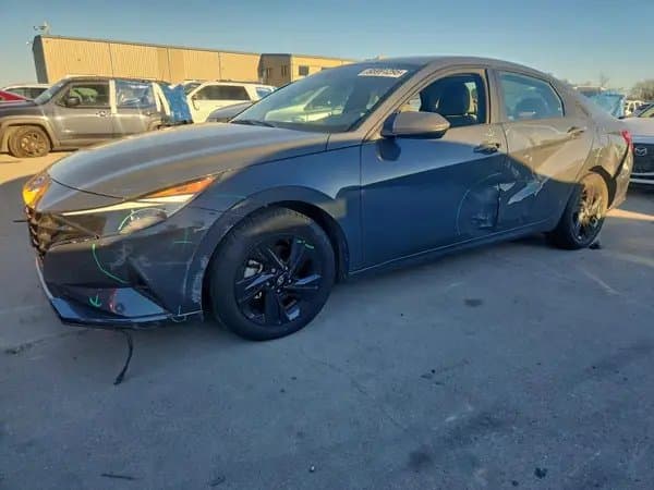 Hyundai Elantra 2023