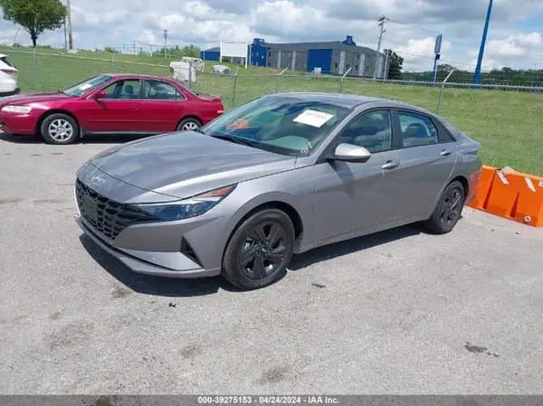 Hyundai Elantra 2023