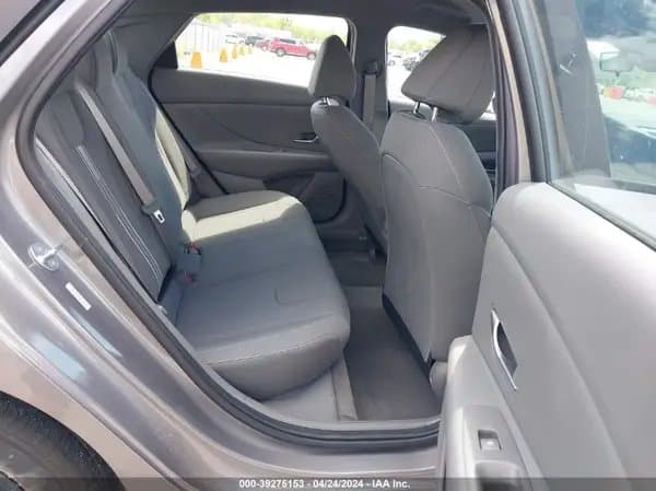 Hyundai Elantra 2023