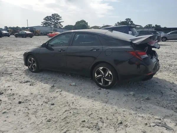 Hyundai Elantra 2023