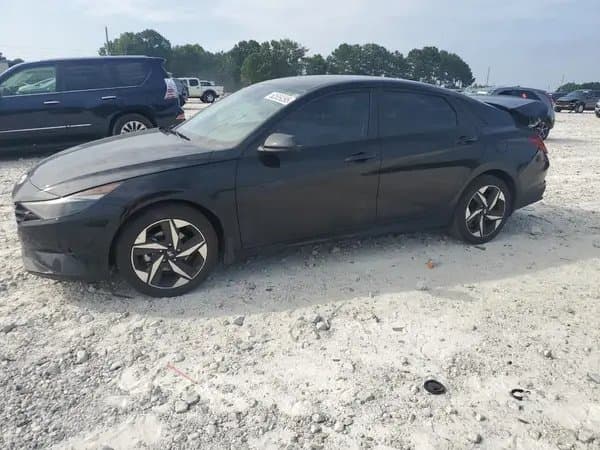 Hyundai Elantra 2023
