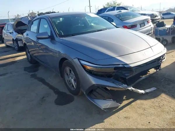 Hyundai Elantra 2024