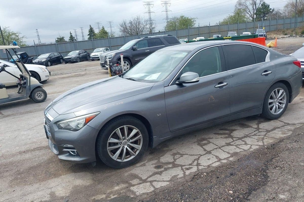 Infiniti Q50 2014