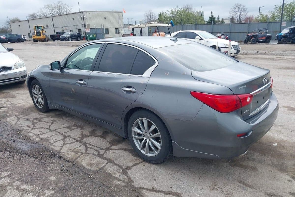 Infiniti Q50 2014