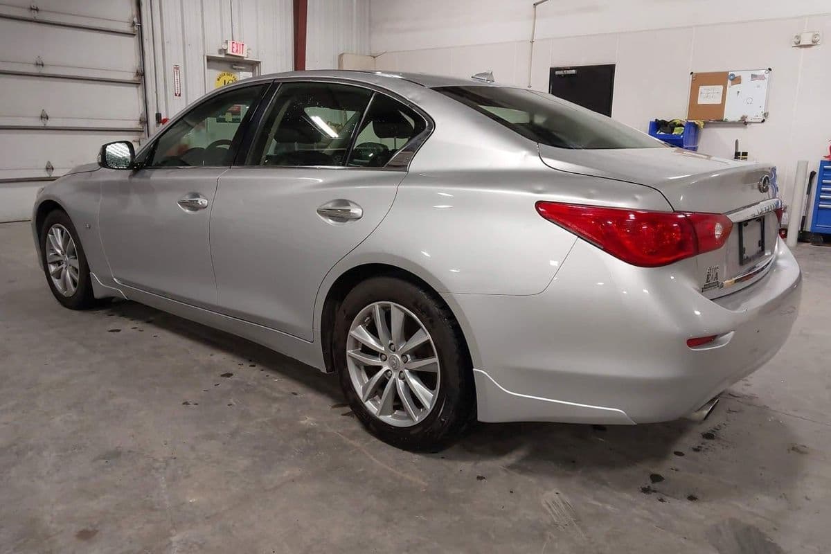 Infiniti Q50 2014