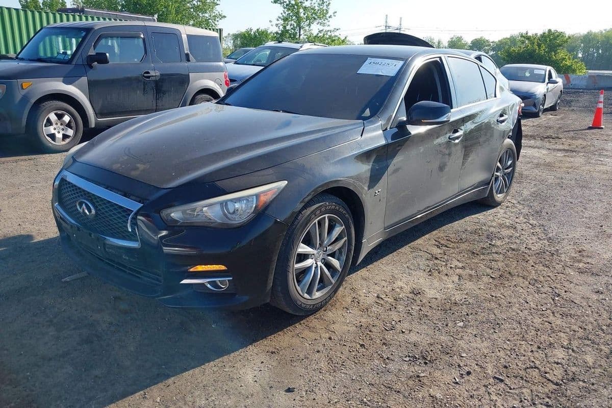 Infiniti Q50 2014