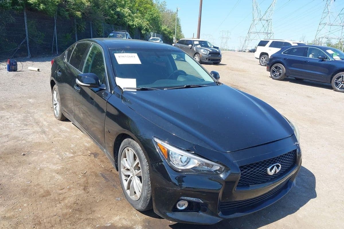 Infiniti Q50 2015