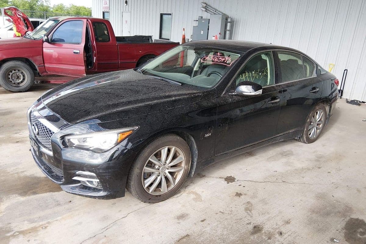 Infiniti Q50 2017