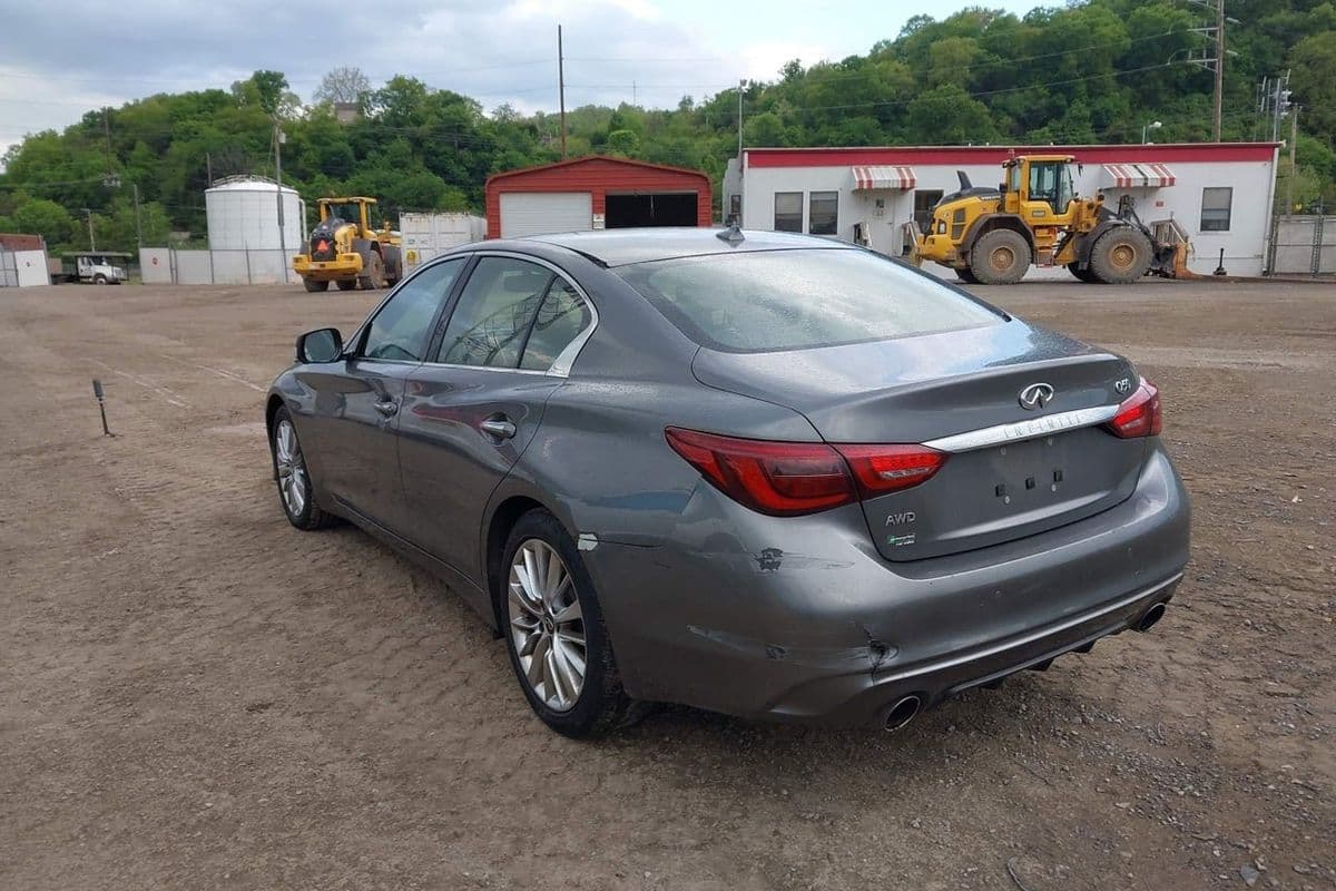 Infiniti Q50 2021