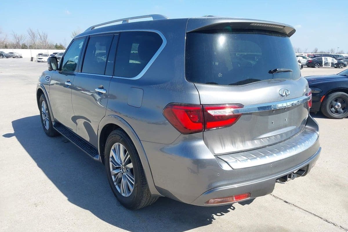 Infiniti QX80 2020