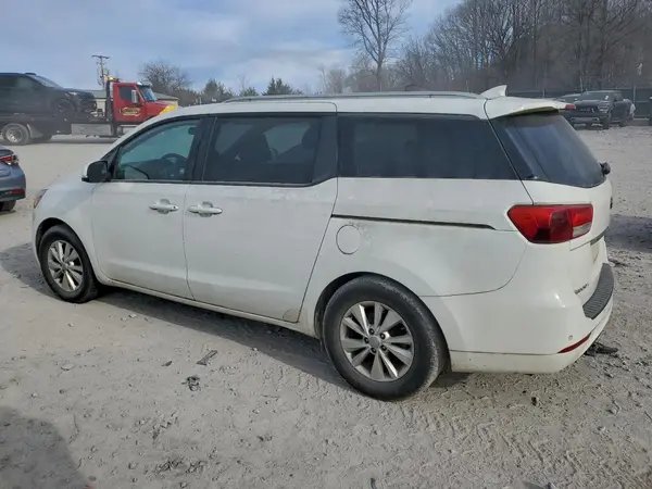 Kia Sedona 2016