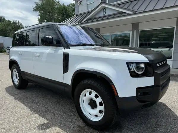 Land Rover Defender 2022