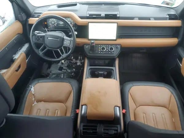 Land Rover Defender 2022