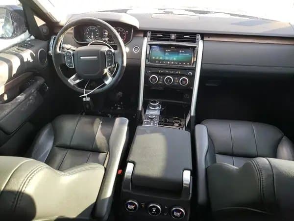 Land Rover Discovery 2018