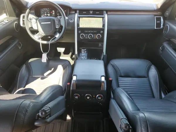 Land Rover Discovery 2018