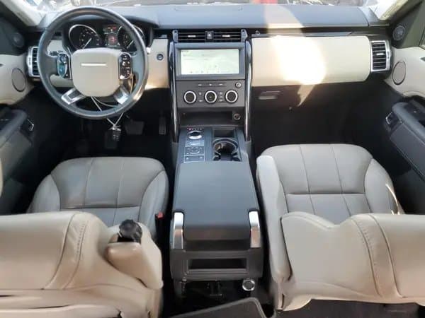 Land Rover Discovery 2020