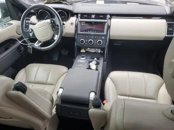 Land Rover Discovery 2020