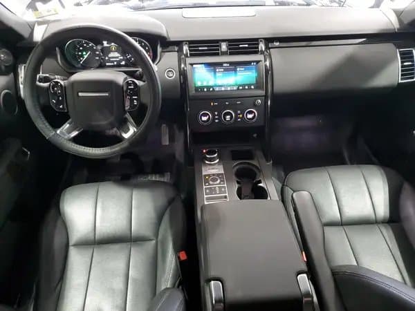 Land Rover Discovery 2020