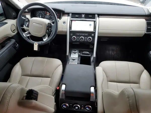 Land Rover Discovery 2020