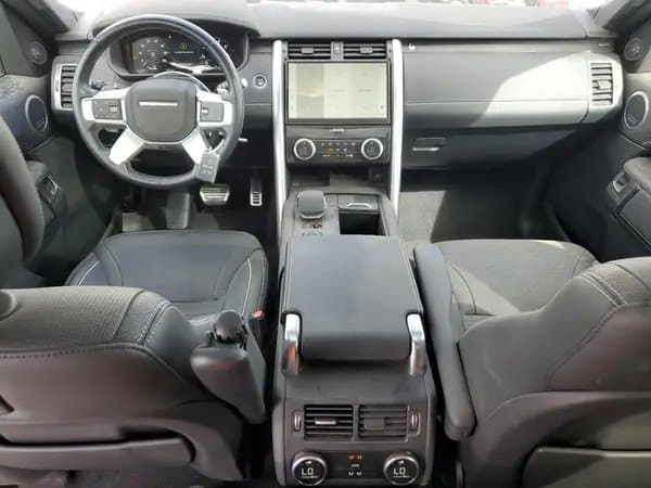 Land Rover Discovery 2023