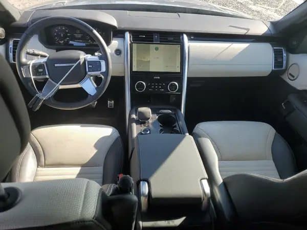 Land Rover Discovery 2023