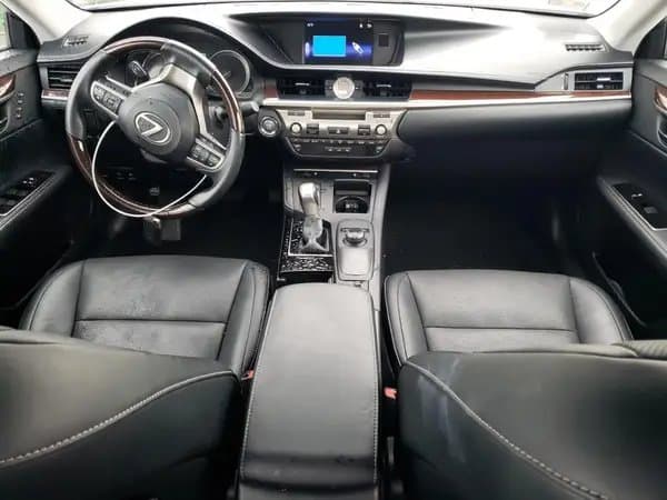 Lexus Es 2016