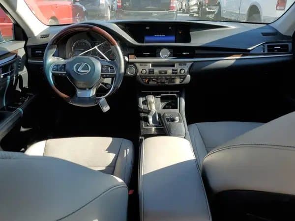 Lexus Es 2016