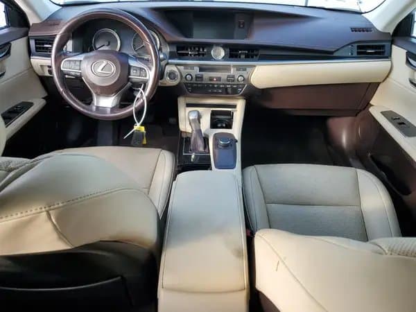 Lexus Es 2016