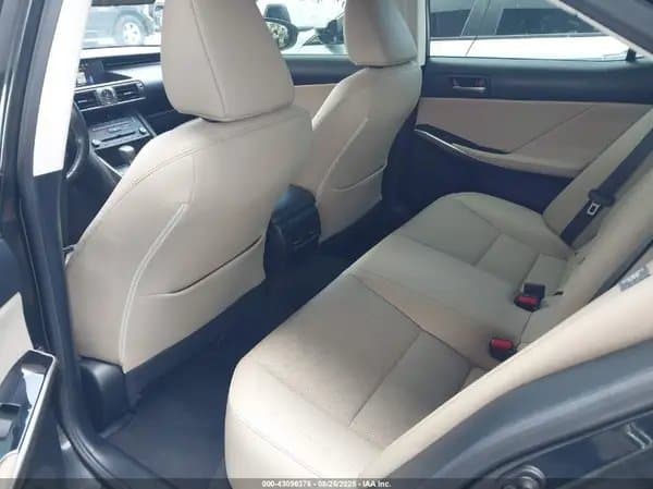 Lexus Is 2019