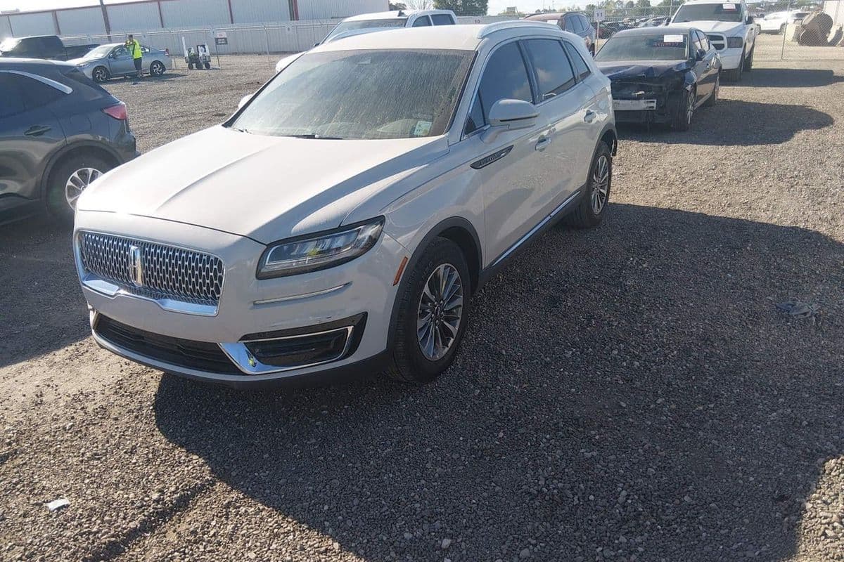Lincoln Nautilus 2020